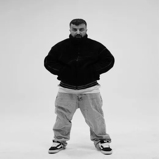 دانلود آهنگ گردن نمیگیرم بچه ها رو بنویس اون برفا پای منن (ریمیکس) گاد پوری یکجا طولانی با کیفیت بالا