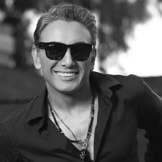 دانلود اهنگ توی نگات یه رازه که نمیشه بفهممش (هوش مصنوعی) شادمهر  طولانی یکجا پشت سر هم